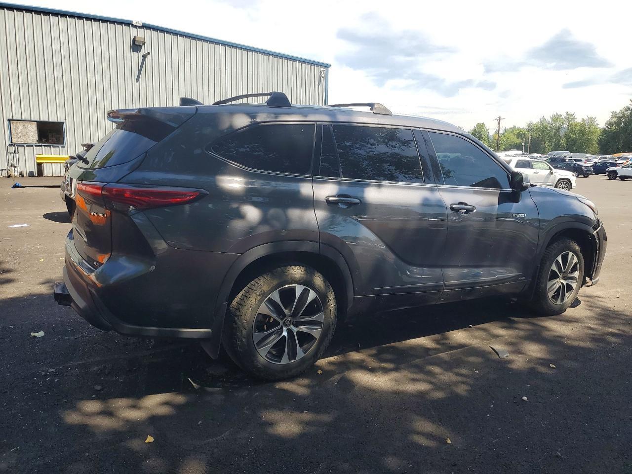2020 Toyota Highlander Hybrid Xle - Image 3