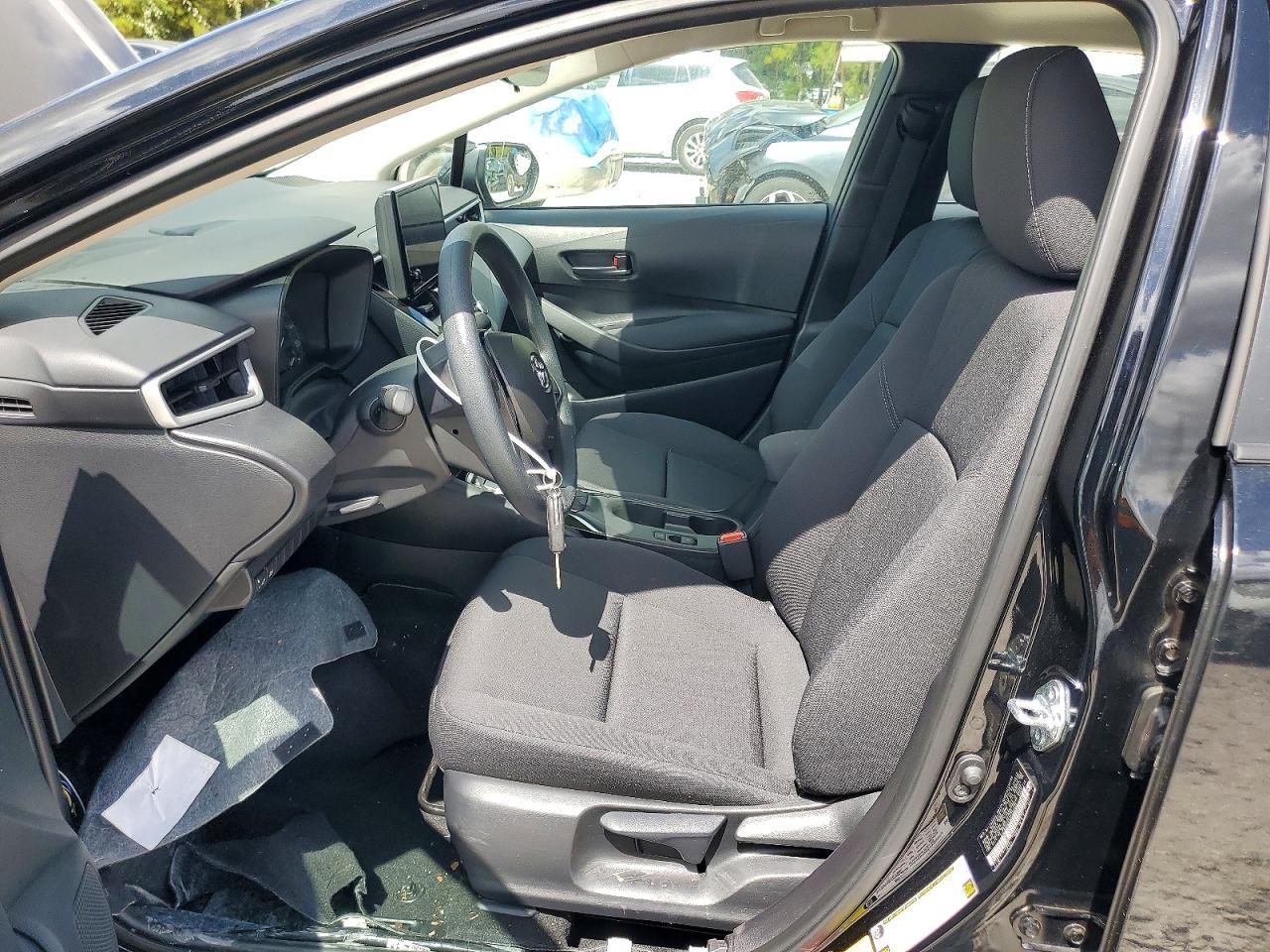 2025 Toyota Corolla Le - Image 7