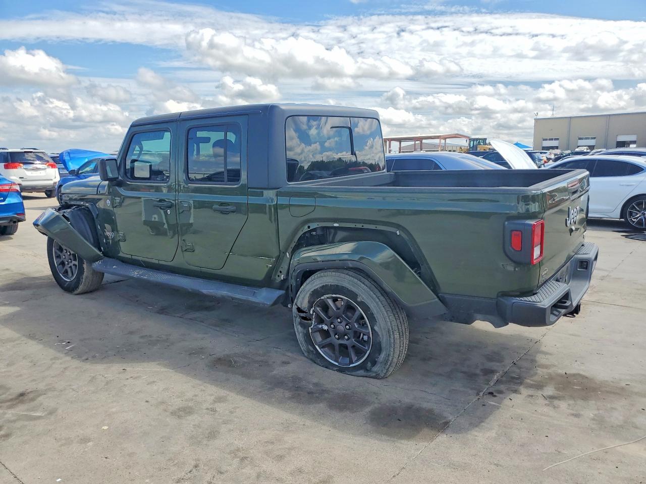 2021 Jeep Gladiator Overland - Фото 2