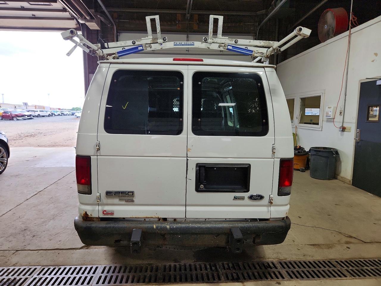 2011 Ford E250 Cargo - Image 6