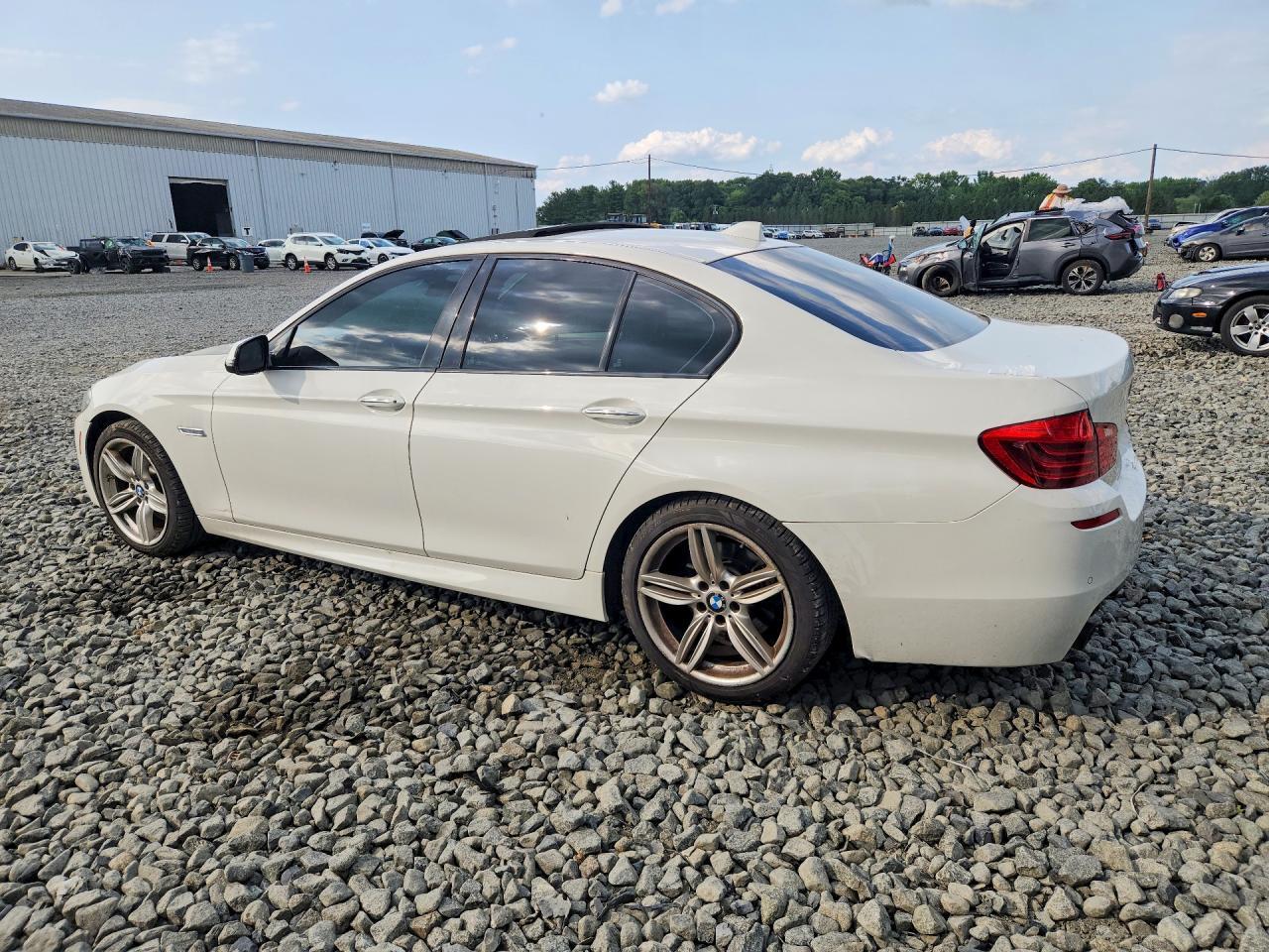 2016 BMW 535 Xi - Фото 2
