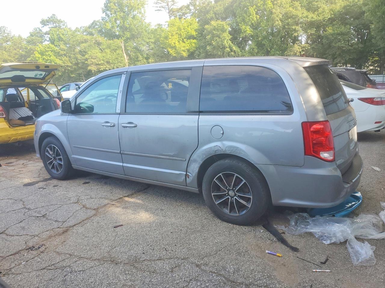 2015 Dodge Grand Caravan R/T - Фото 2