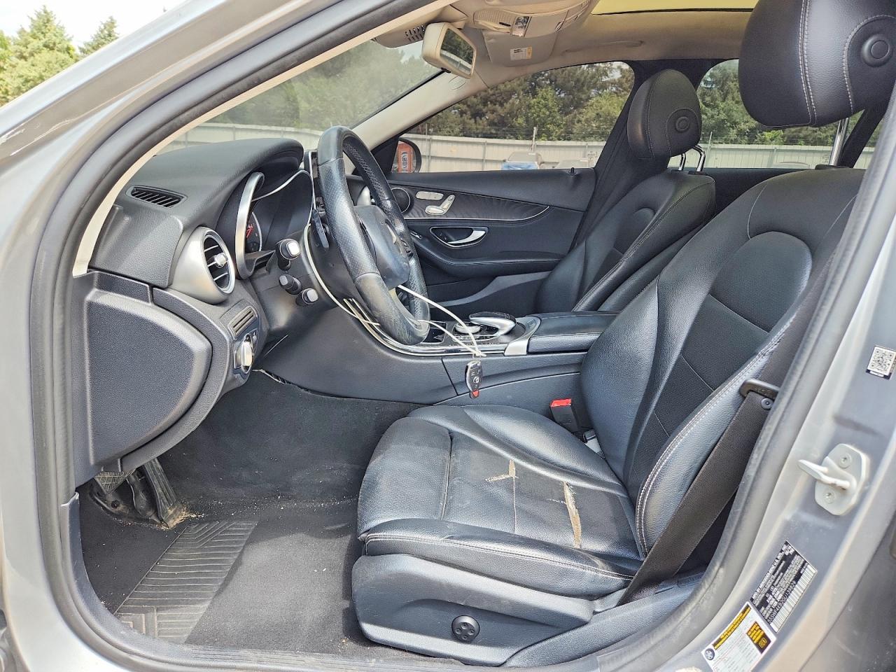 2016 Mercedes-Benz C 300 4Matic - Image 7