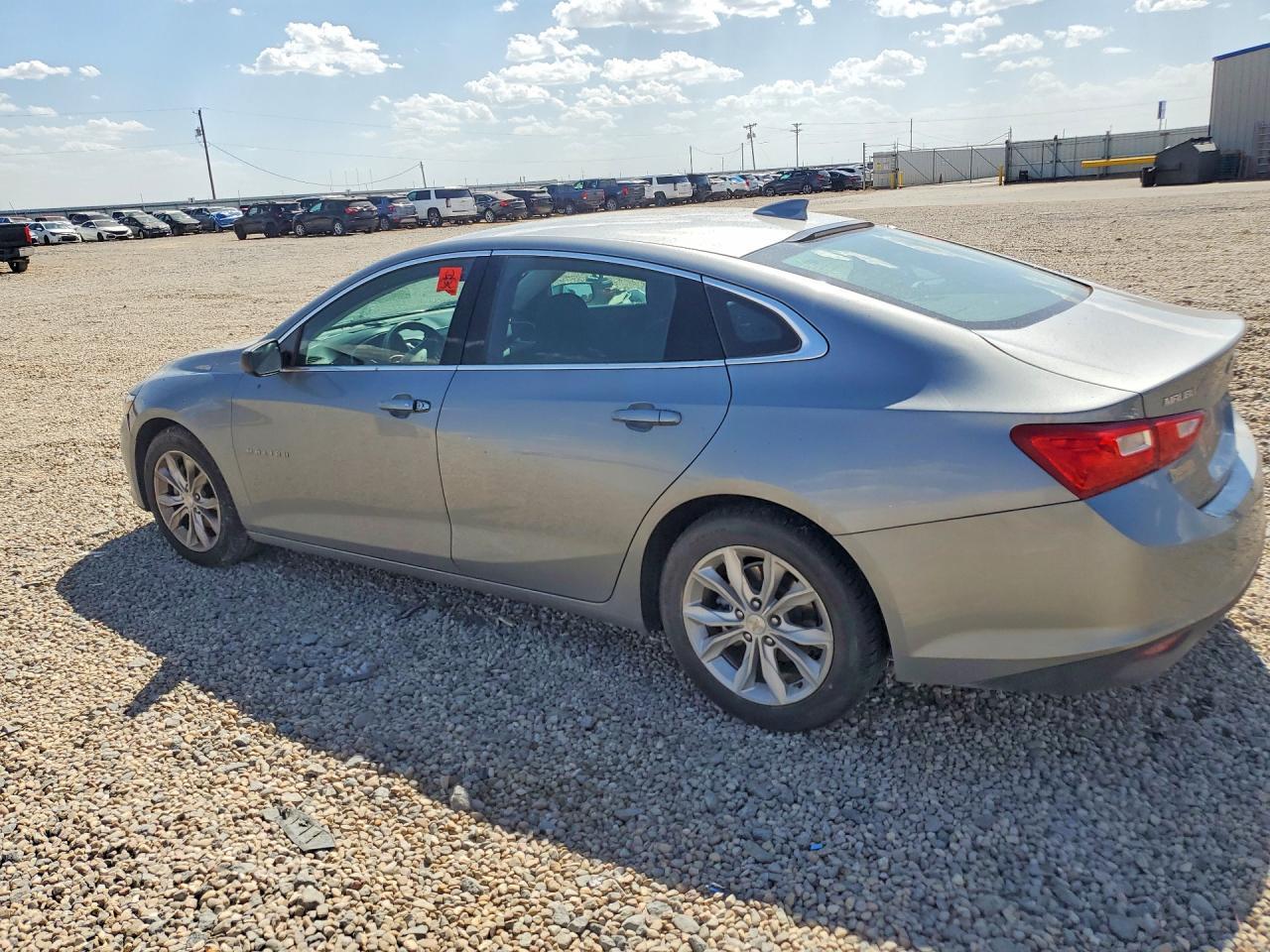 2023 Chevrolet Malibu Lt - Фото 2