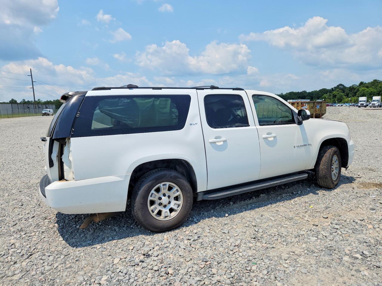2007 GMC Yukon Xl C1500 - Image 3