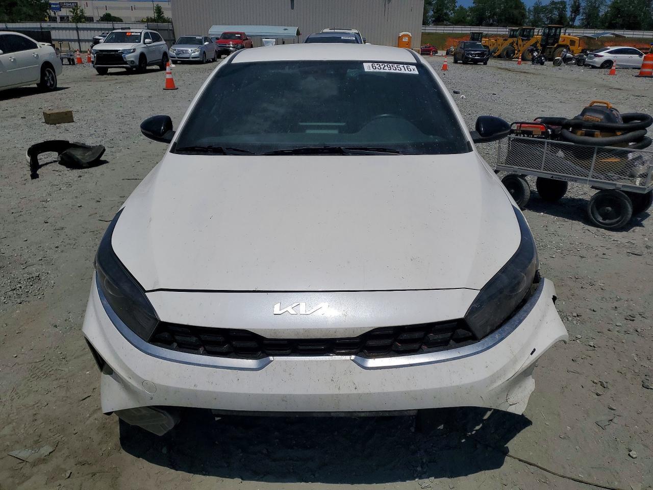 2022 Kia Forte Gt Line - Фото 5