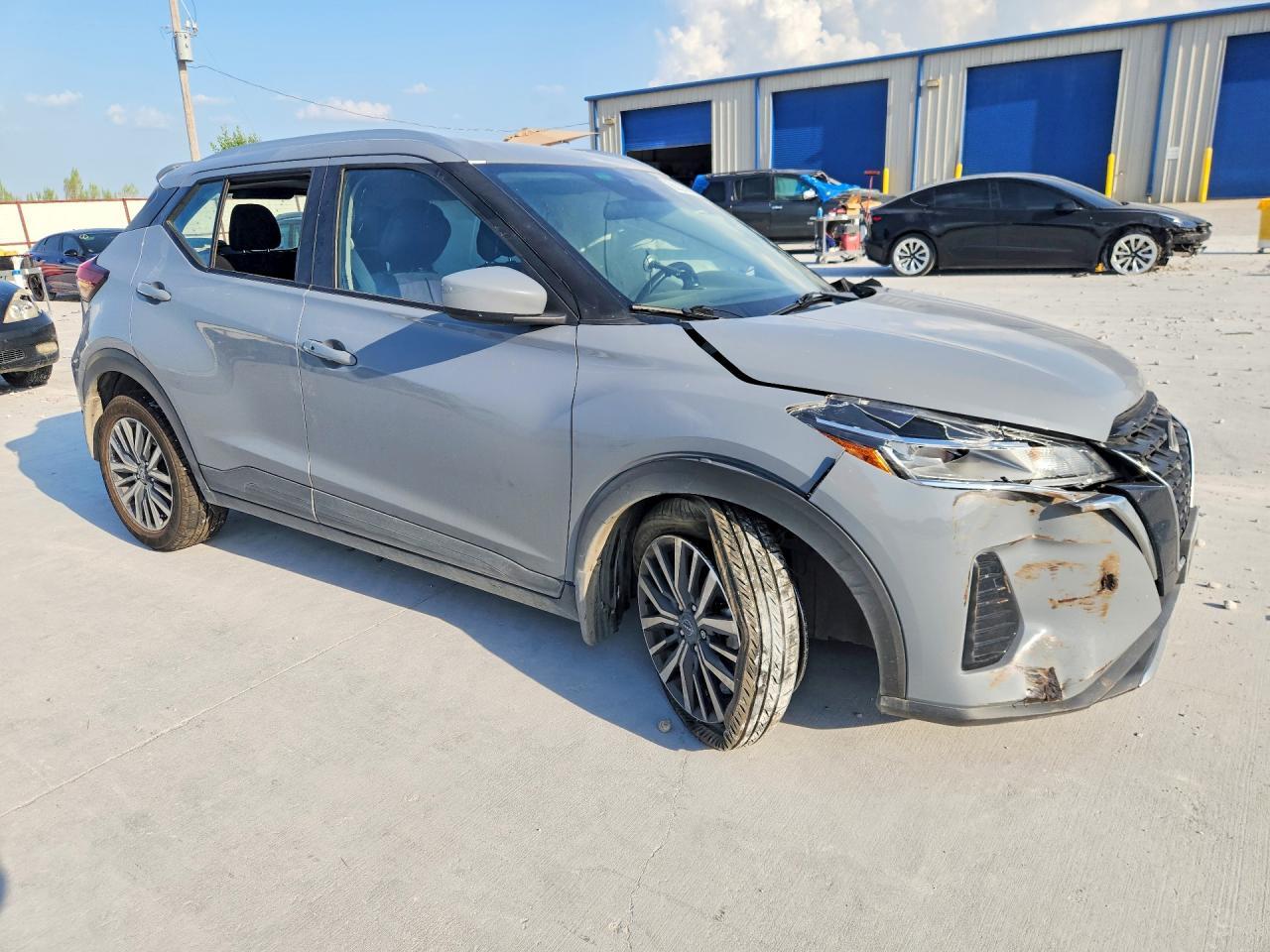 2023 Nissan Kicks Sv - Image 4