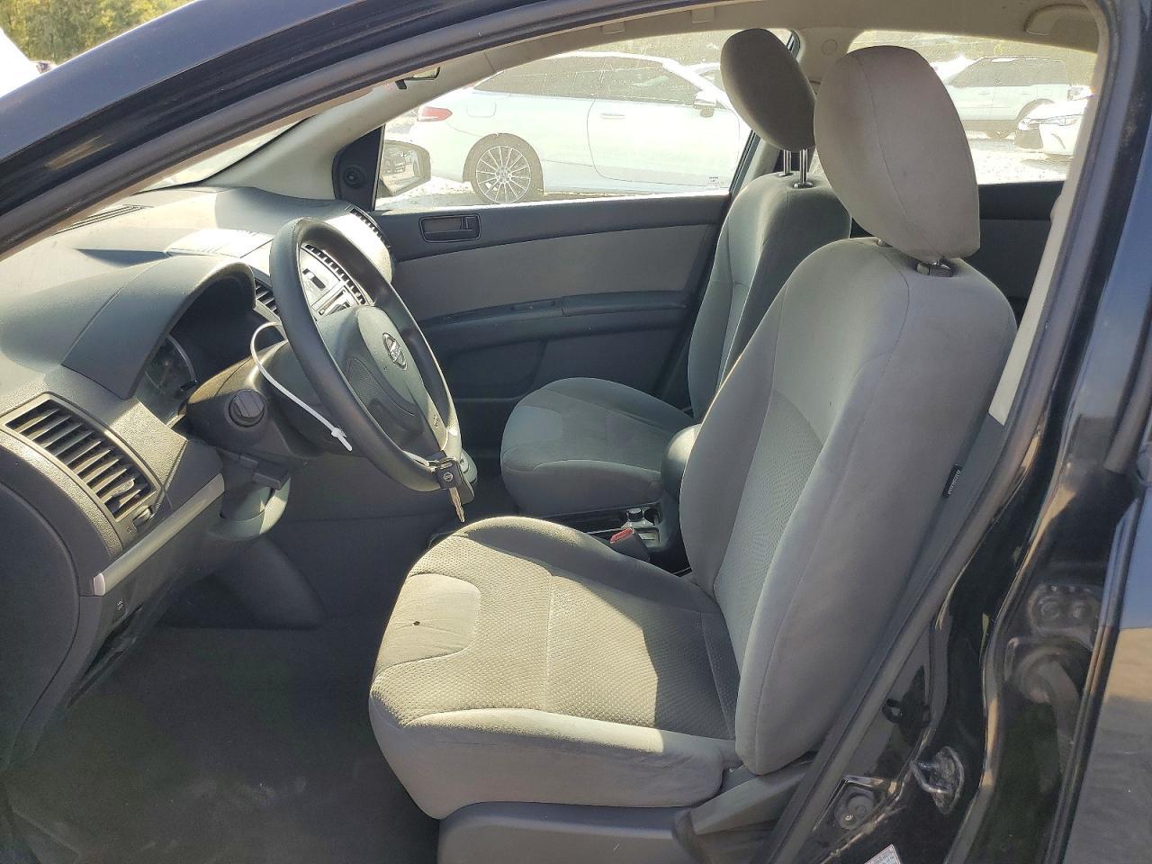 2011 Nissan Sentra 2.0 - Image 7