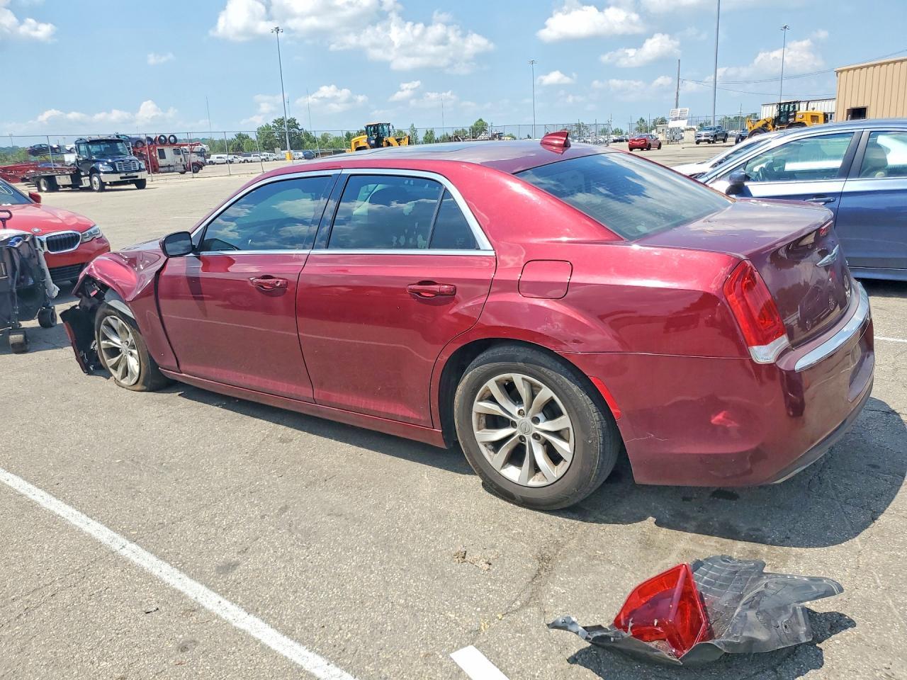 2016 Chrysler 300 Limited - Image 2