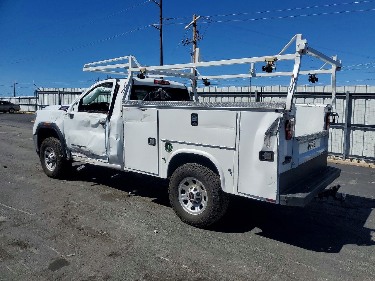 2022 GMC Sierra K3500 - Фото 2