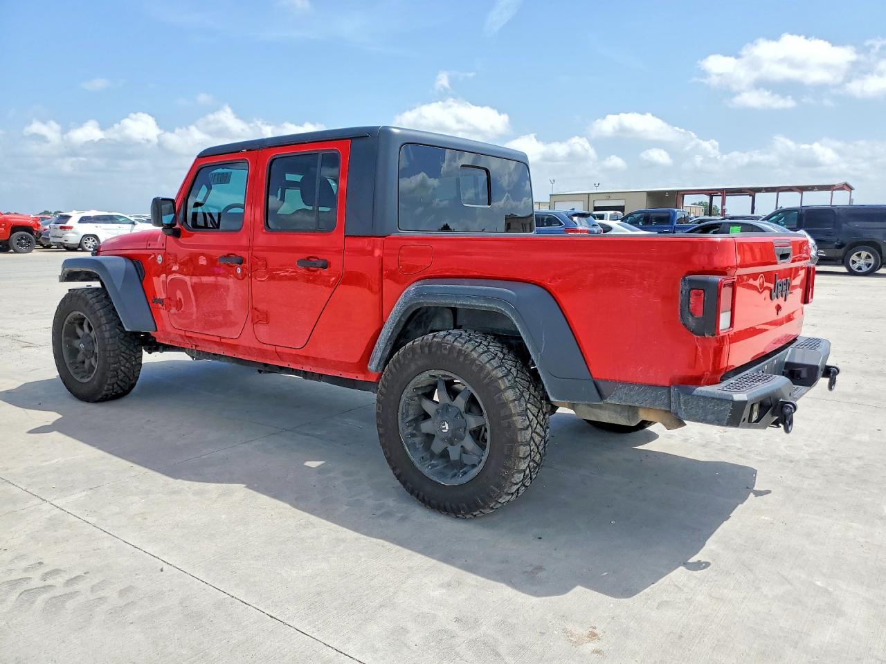 2020 Jeep Gladiator Sport - Фото 2