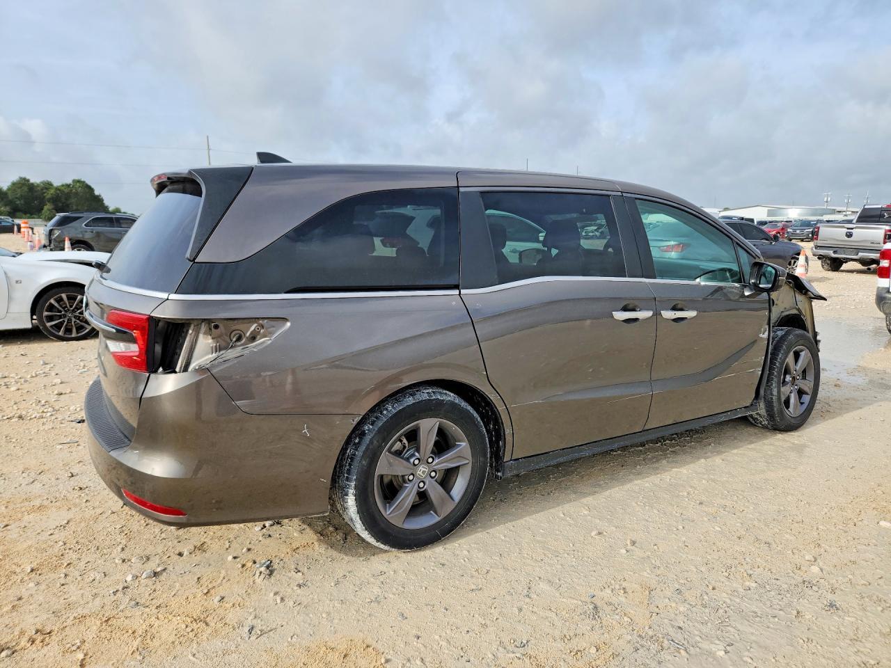 2021 Honda Odyssey Ex - Фото 3