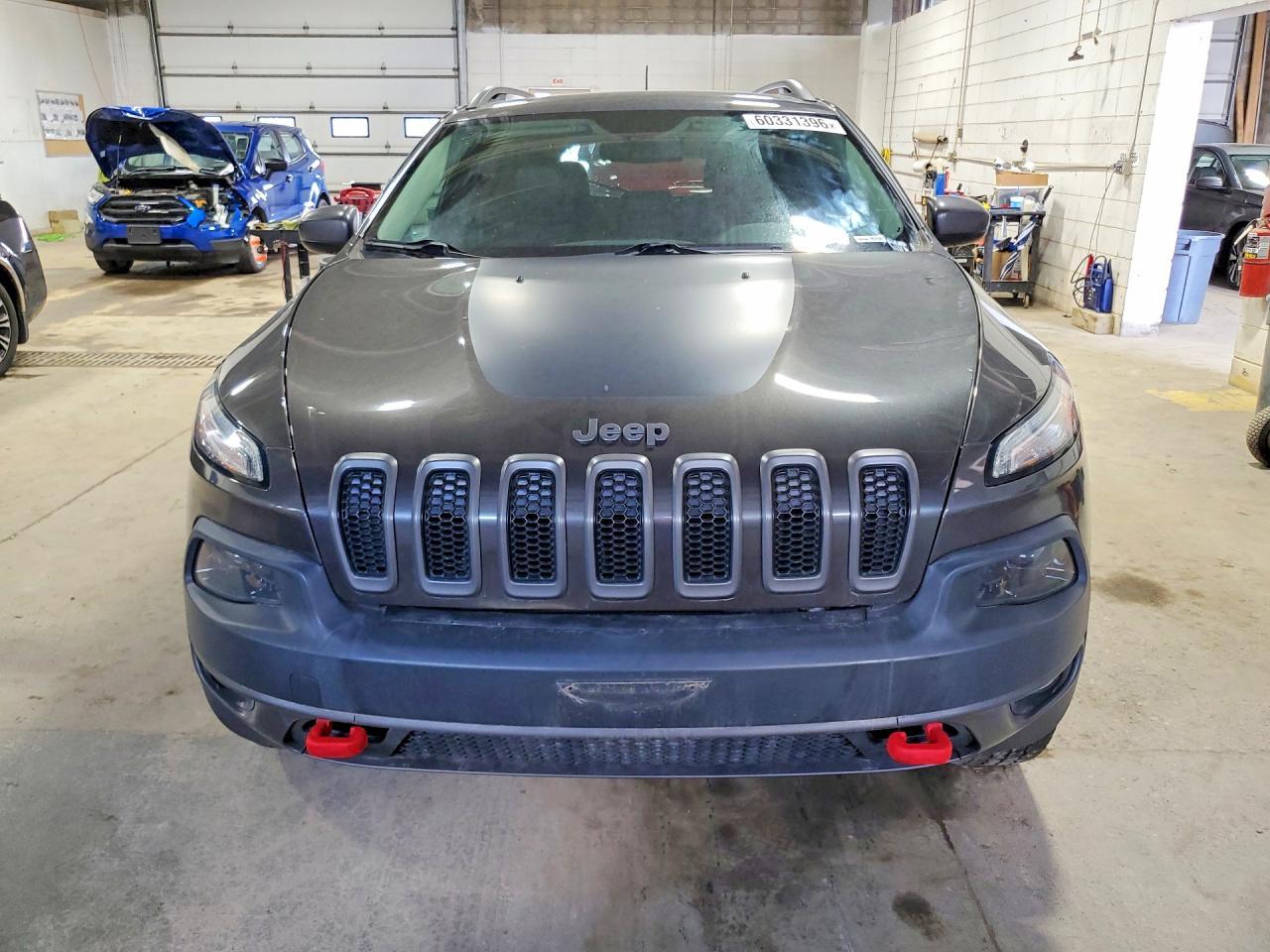 2017 Jeep Cherokee Trailhawk - Image 5