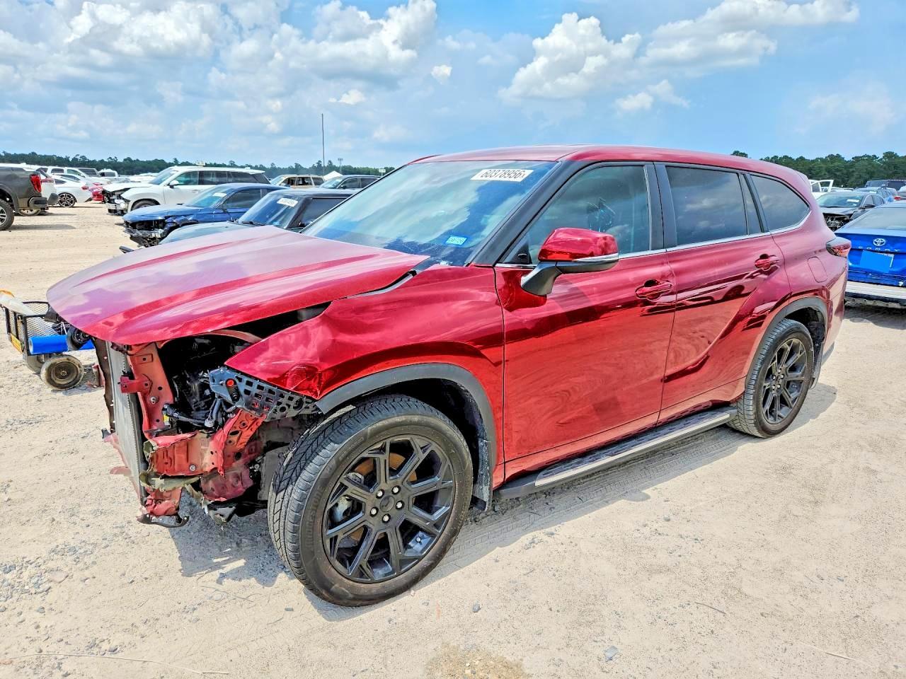 2024 Toyota Highlander Le