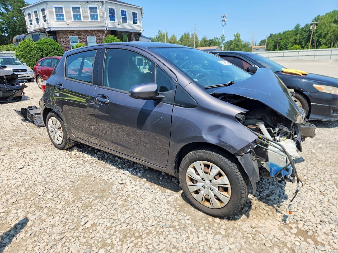 2014 Toyota Yaris 5-Door L Fleet - Фото 4