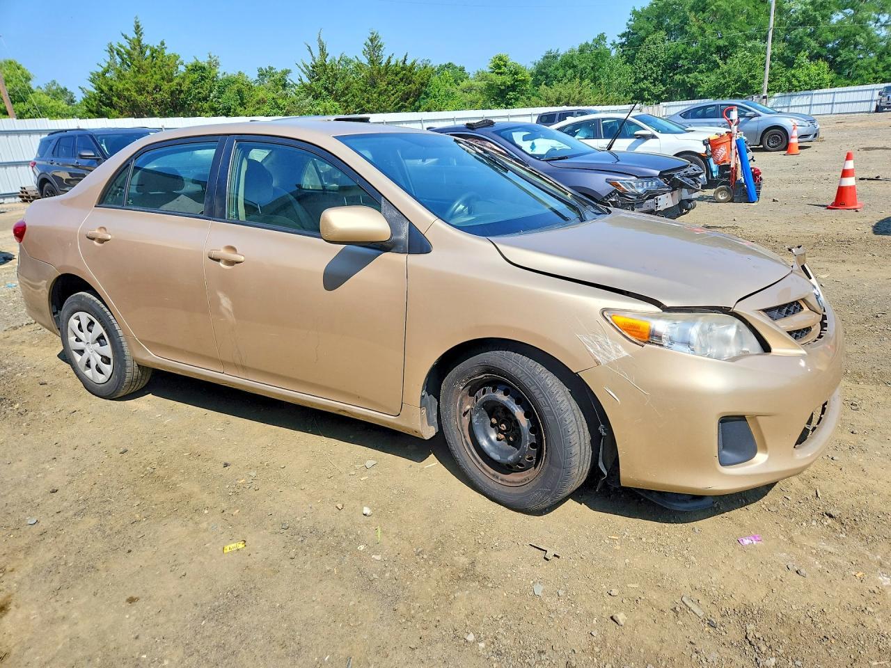2011 Toyota Corolla Le - Image 4
