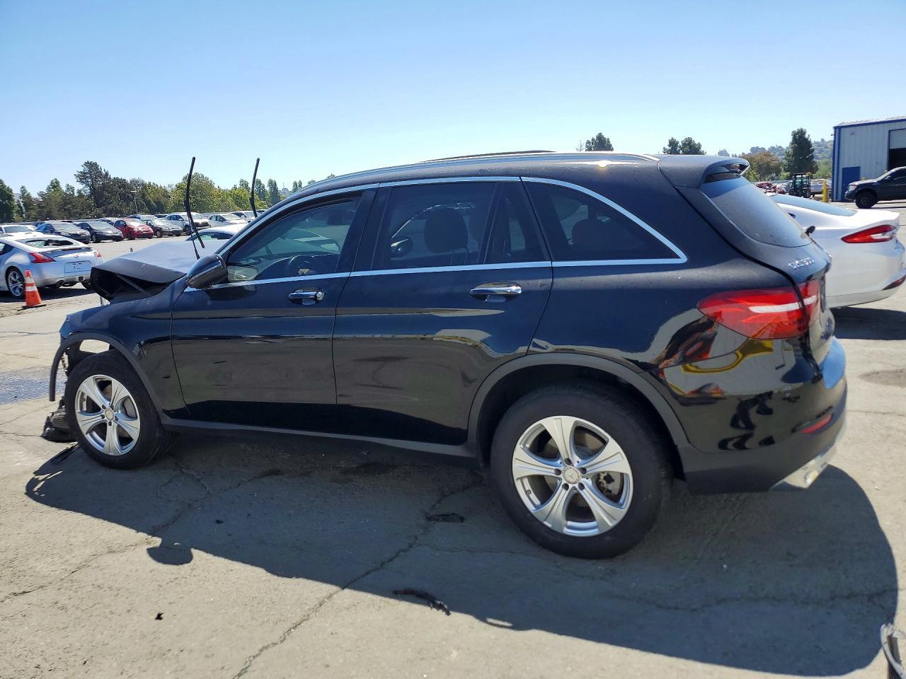 2016 Mercedes-Benz Glc - Фото 2