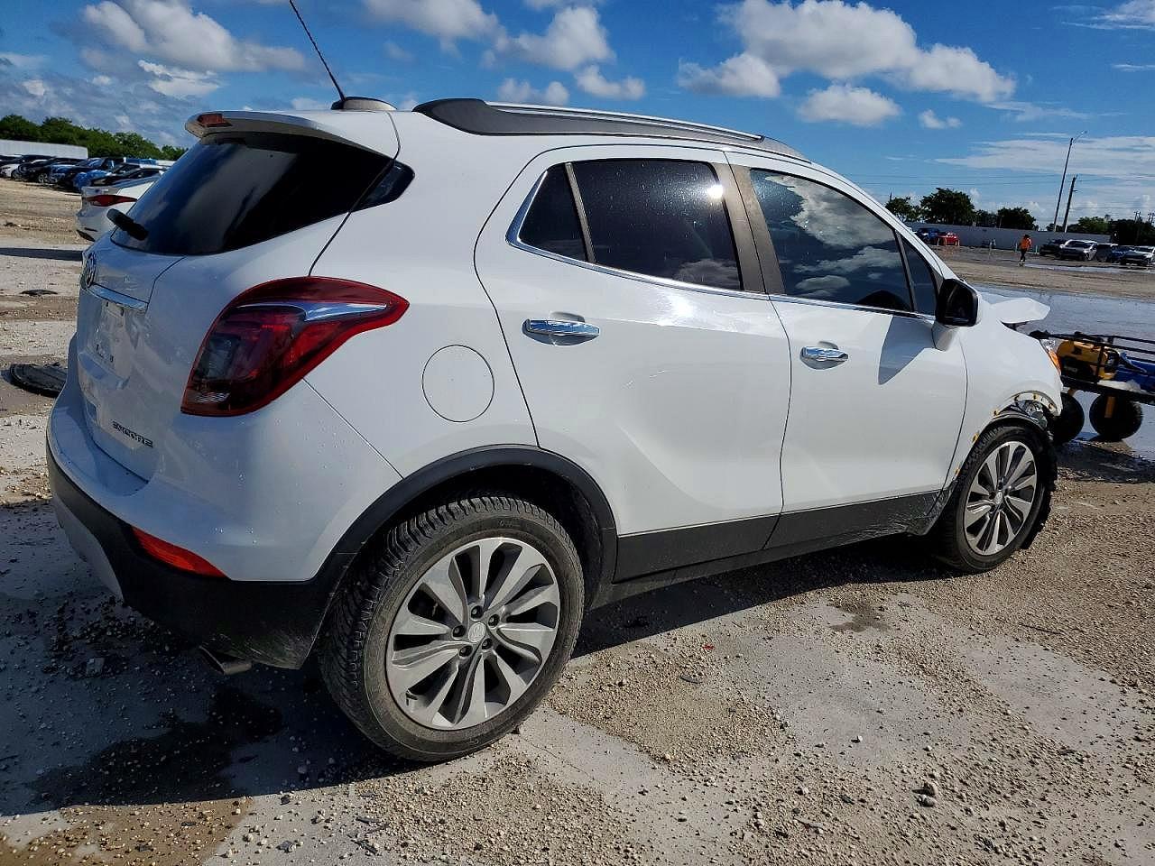 2020 Buick Encore Preferred - Image 3