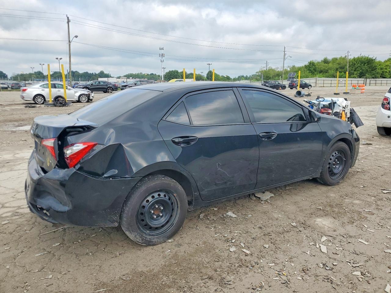 2014 Toyota Corolla Le - Фото 3