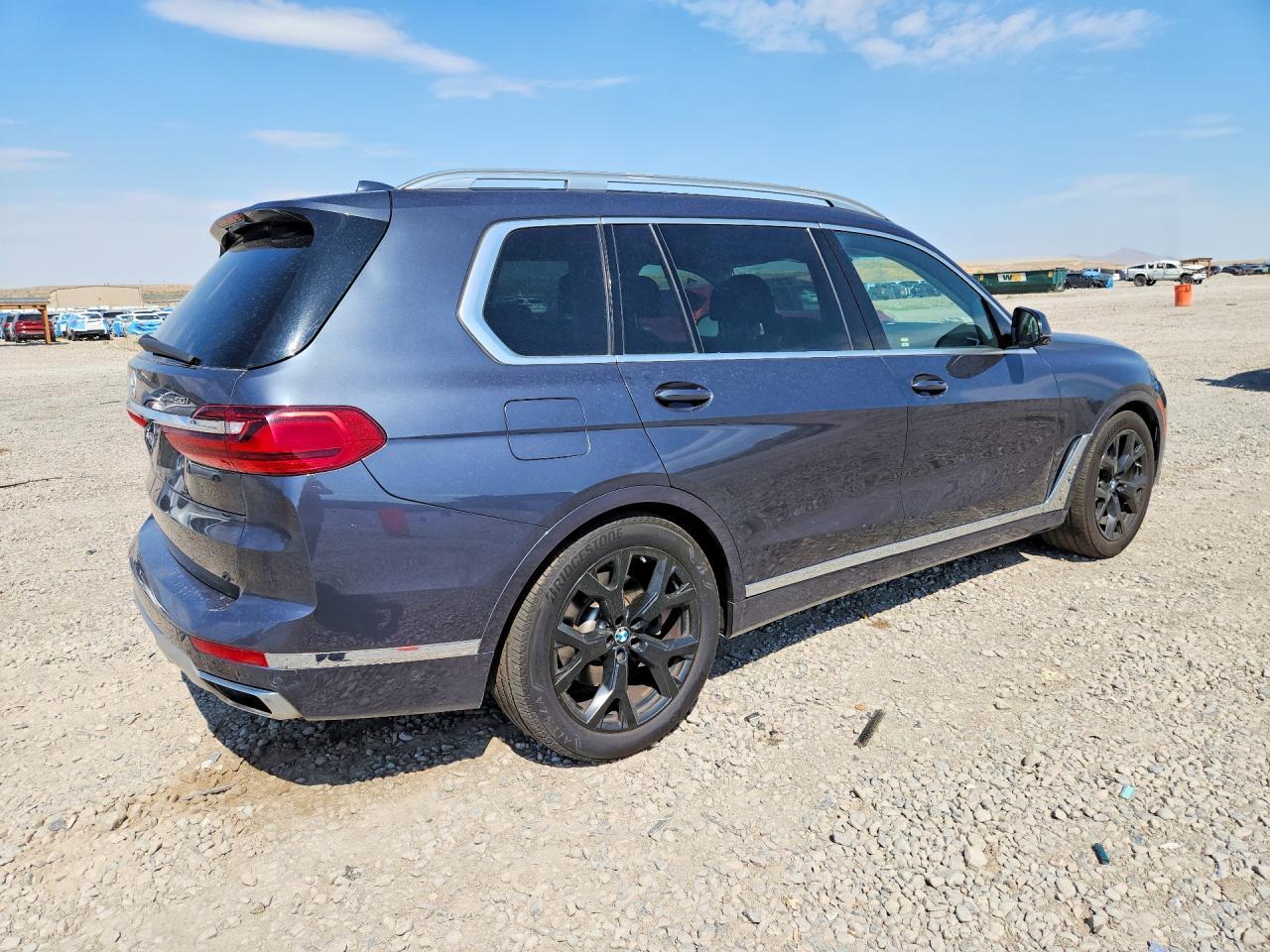 2019 BMW X7 xDrive50I - Image 3