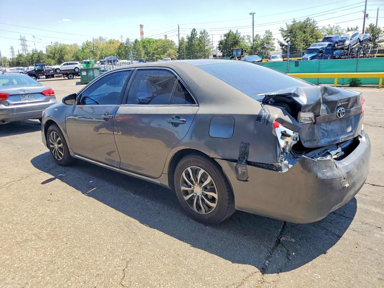2012 Toyota Camry Hybrid Le - Фото 2
