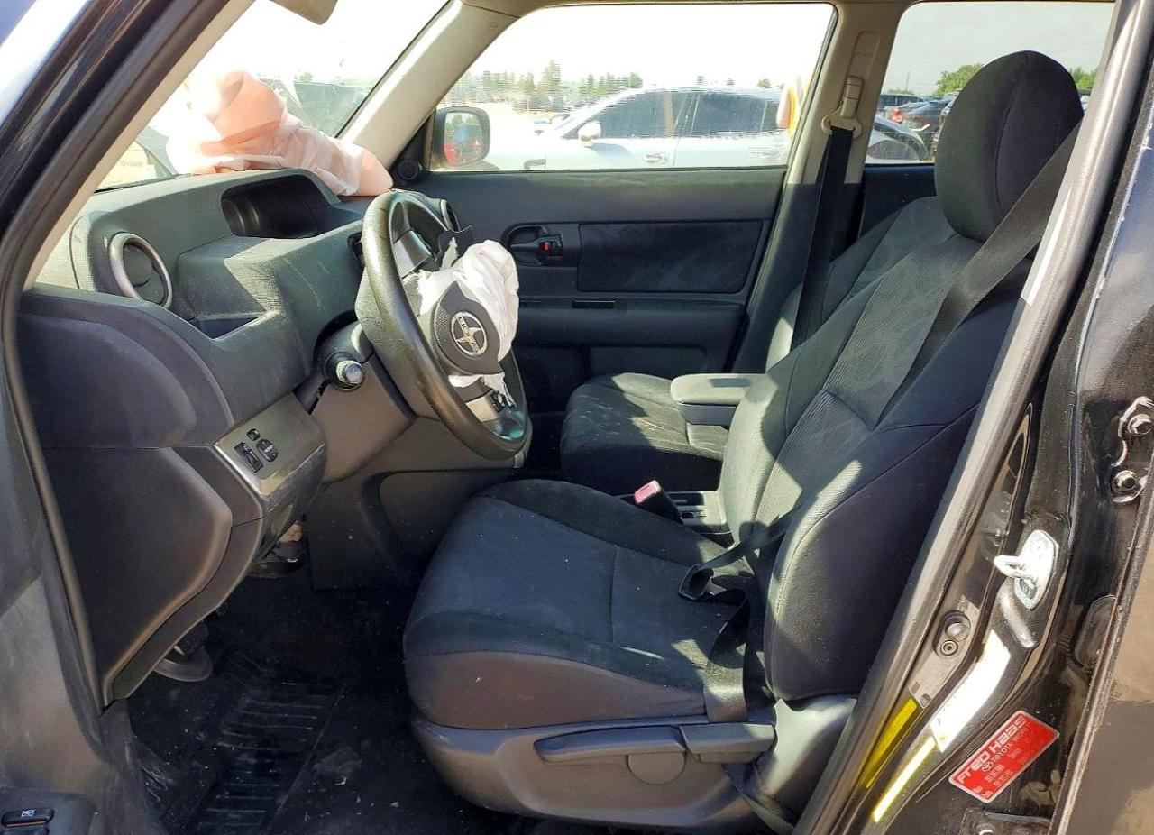 2011 Scion Xb Base - Фото 7