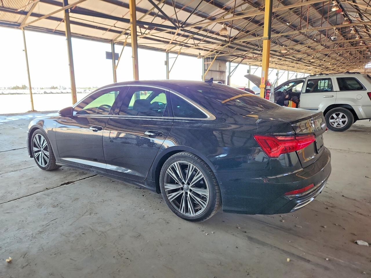 2019 Audi A6 Premium Plus - Image 2