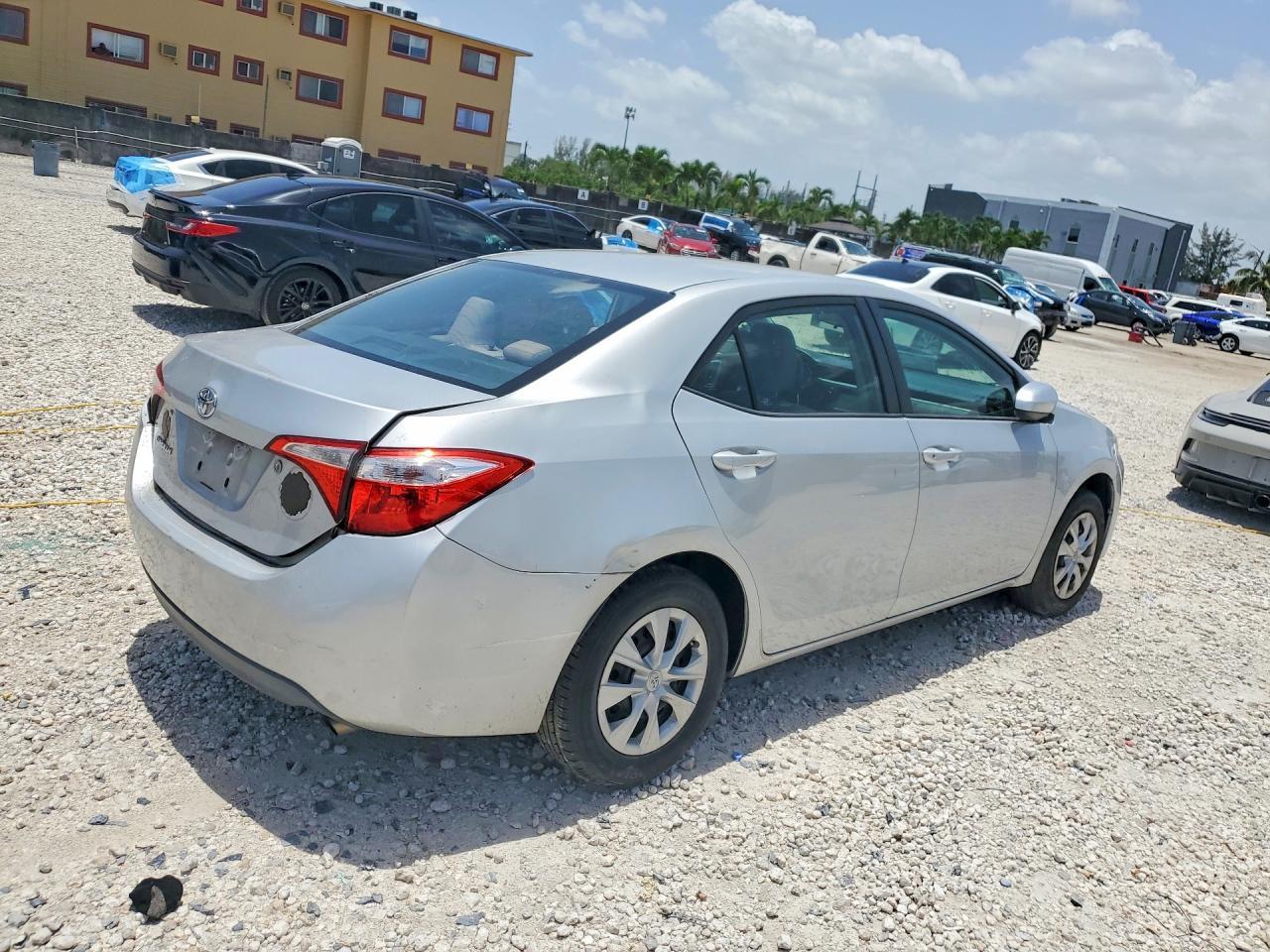 2016 Toyota Corolla L - Фото 3