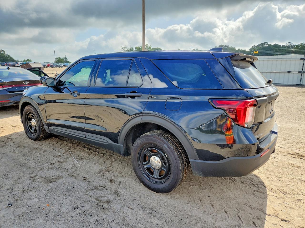 2025 Ford Explorer Police Interceptor - Фото 2