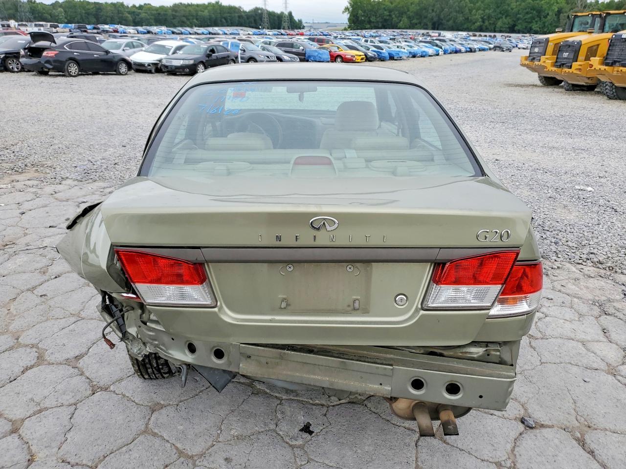 2002 Infiniti G20 Base - Фото 6