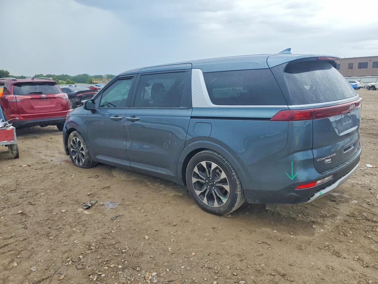 2022 Kia Carnival Ex - Фото 2