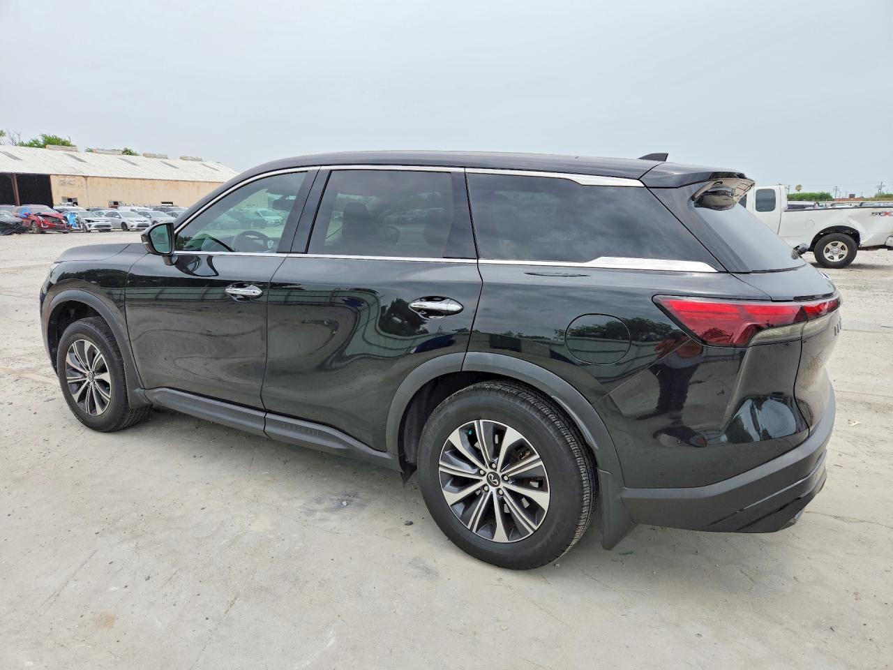 2022 Infiniti Qx60 Pure - Image 2