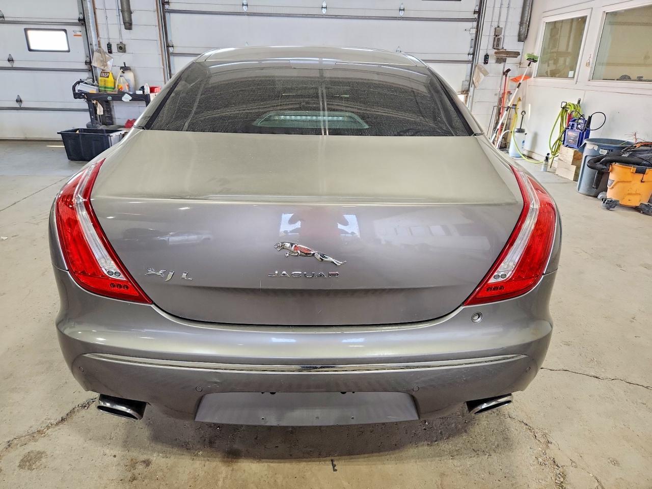 2011 Jaguar Xjl - Фото 6