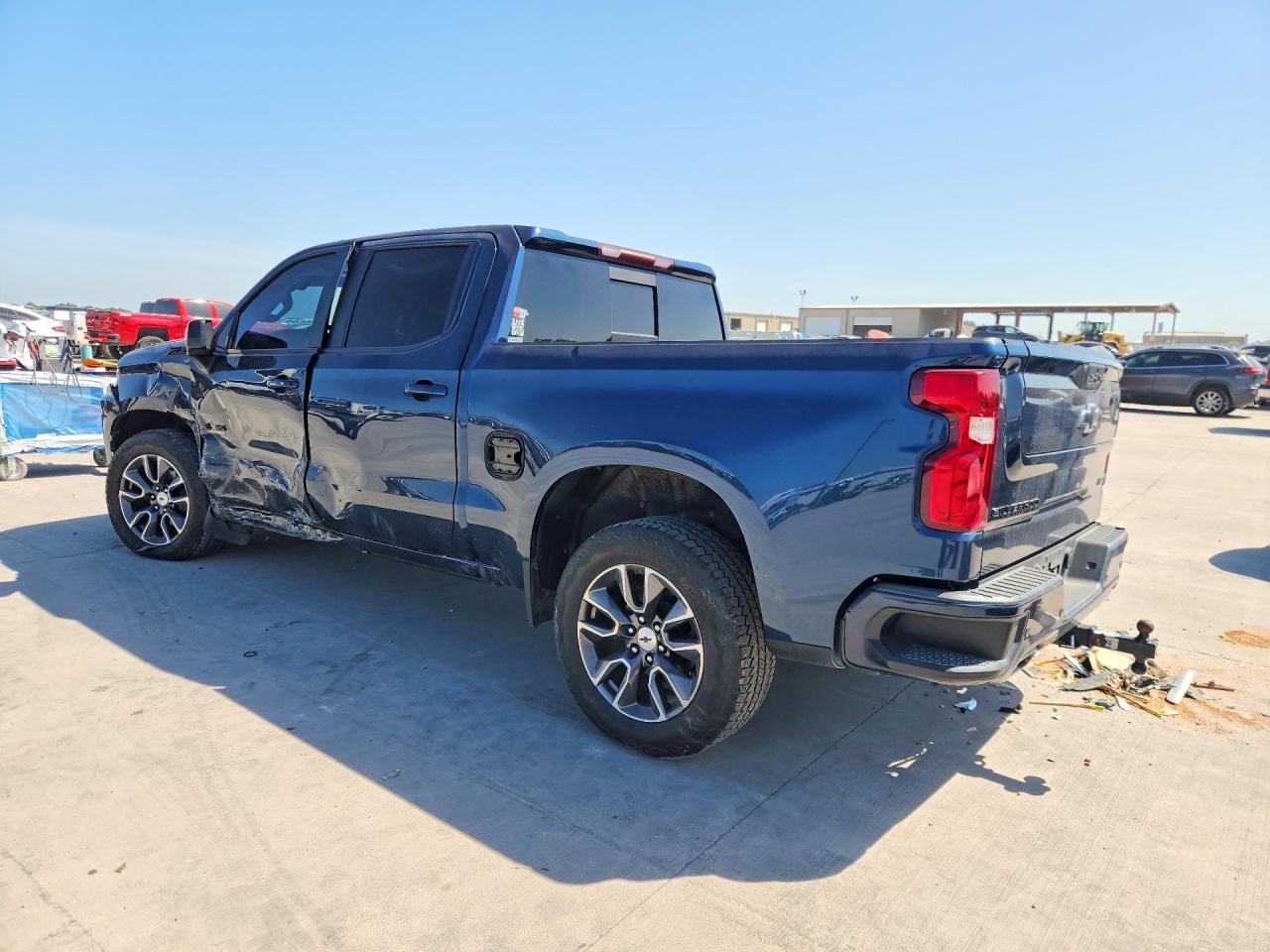 2021 Chevrolet Silverado K1500 Rst - Фото 2