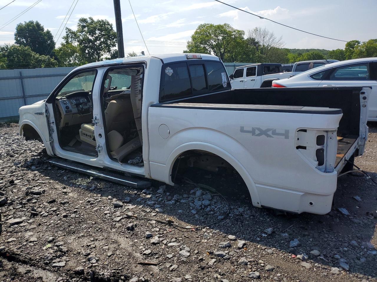 2010 Ford F150 - Фото 2