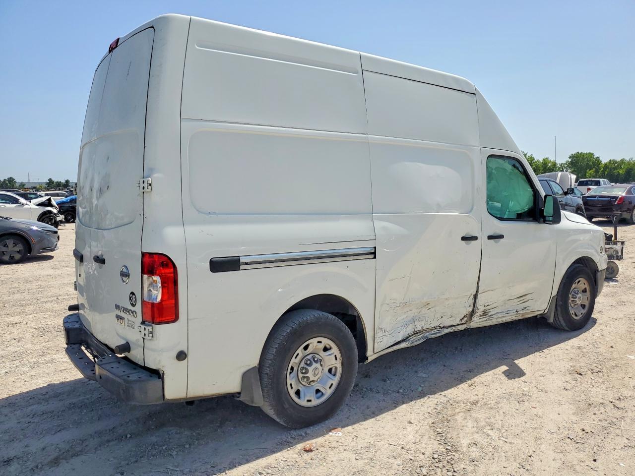 2016 Nissan Nv 2500 S - Фото 3