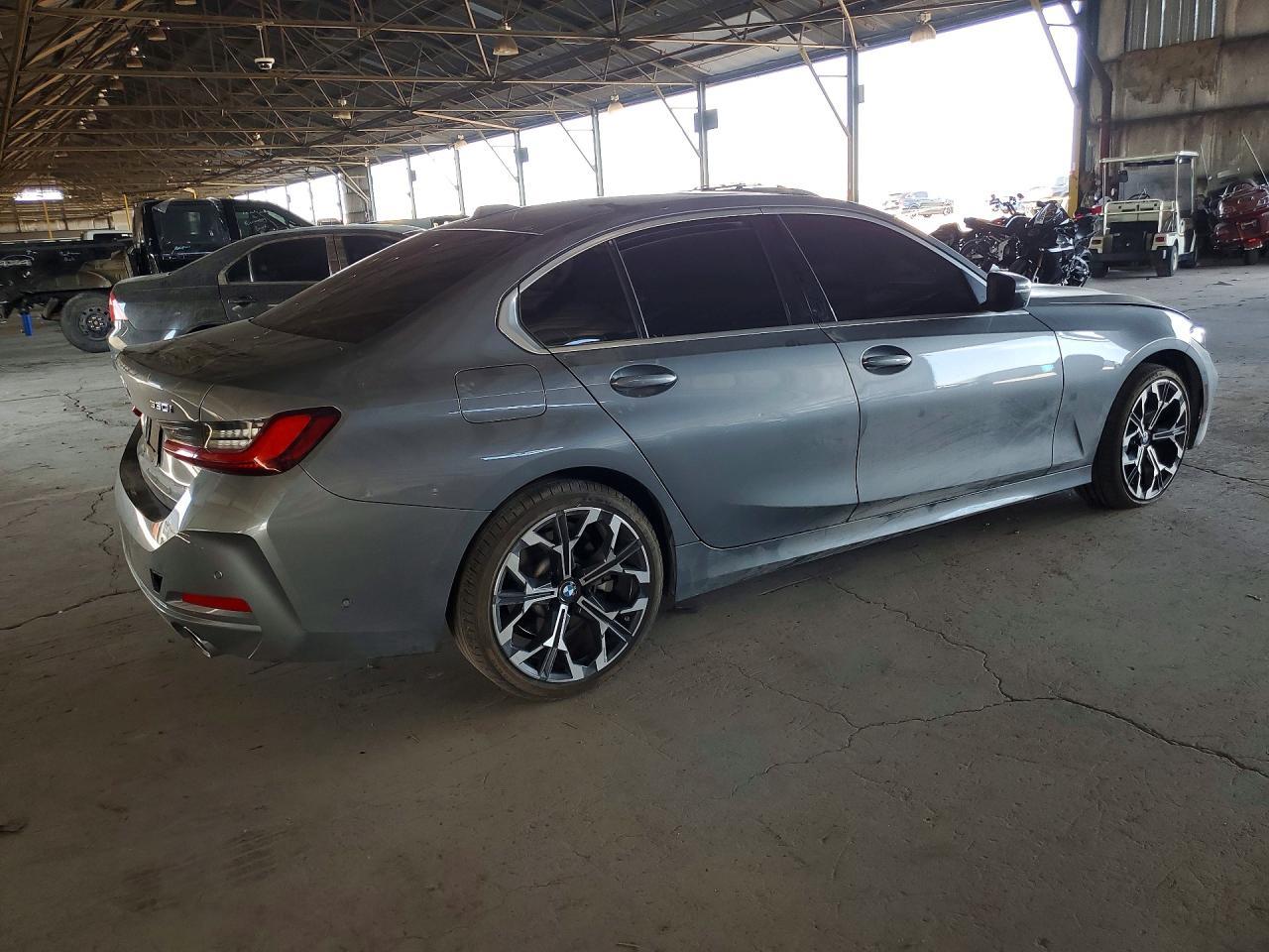 2025 BMW 330Xi - Image 3