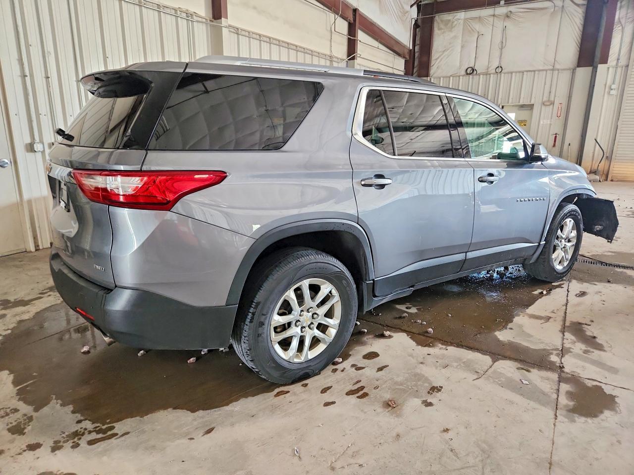2018 Chevrolet Traverse Lt - Image 3