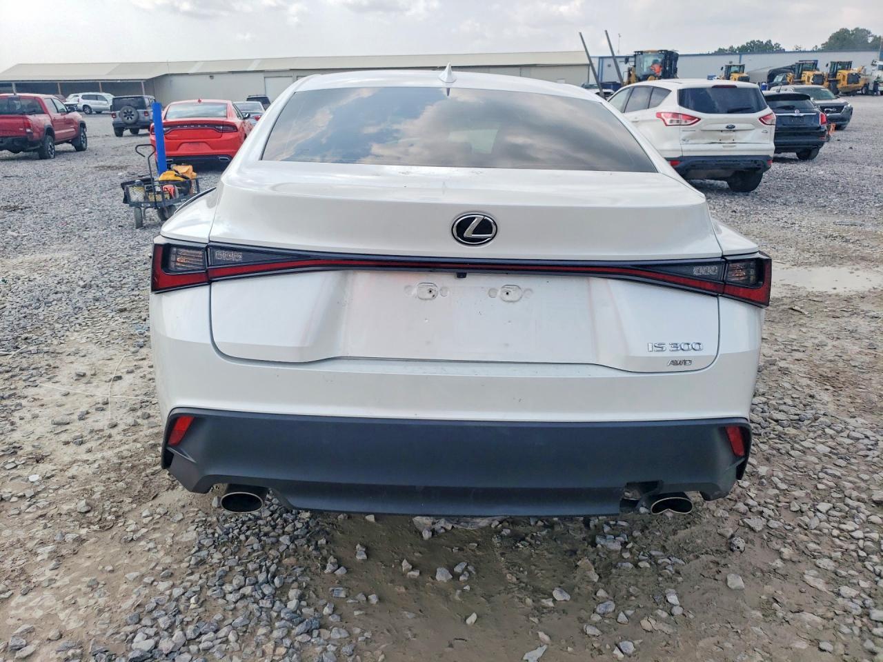 2022 Lexus Is 300 - Image 6