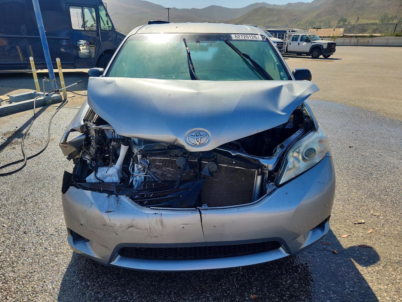 2016 Toyota Sienna - Фото 7