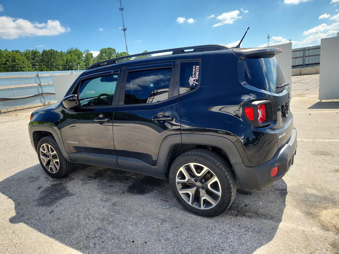 2017 Jeep Renegade Latitude - Фото 2