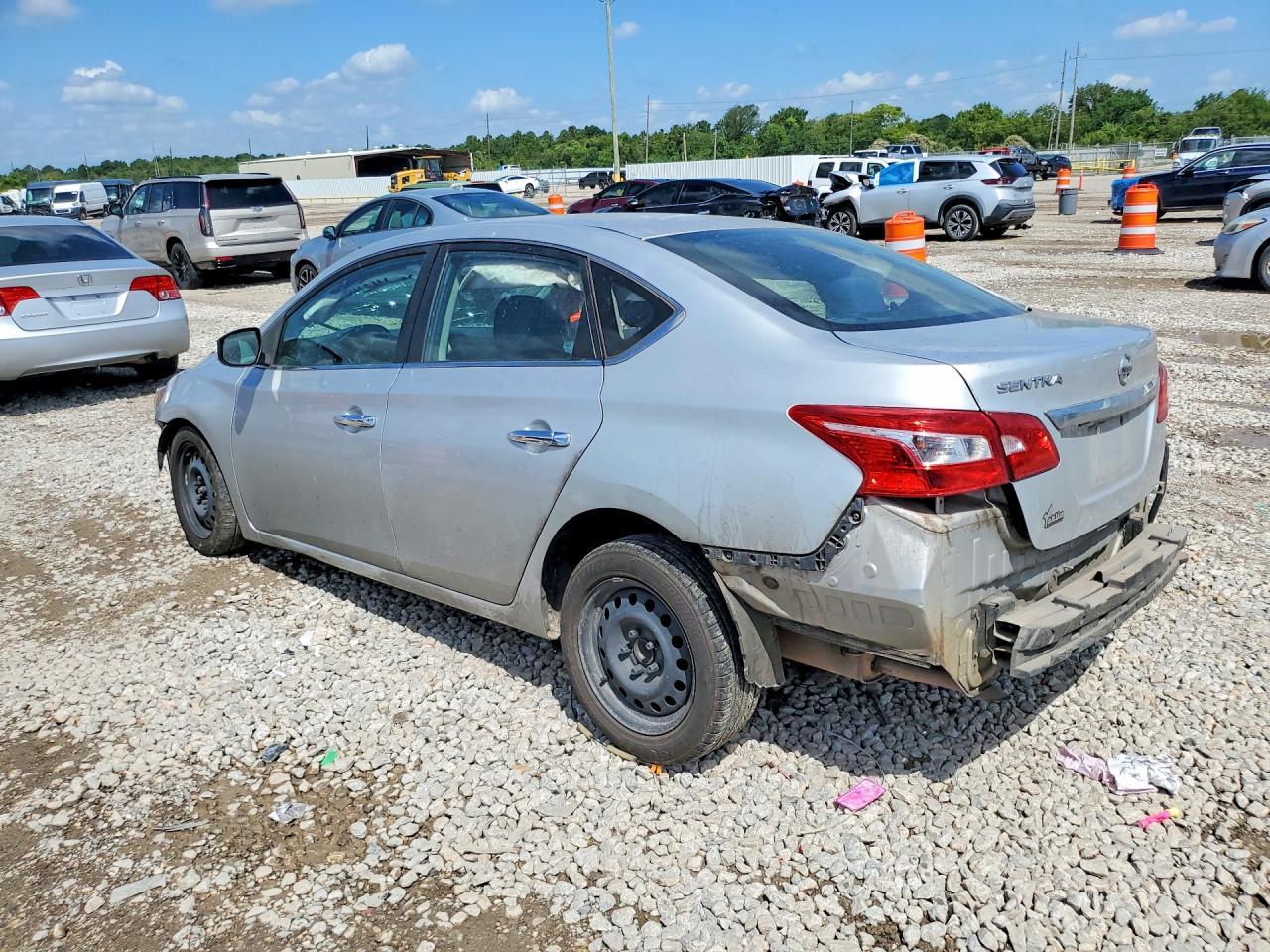 2019 Nissan Sentra S - Image 2