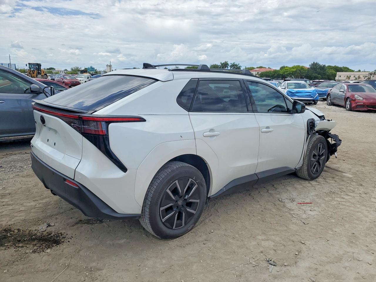 2026 Toyota Bz Xle - Image 3