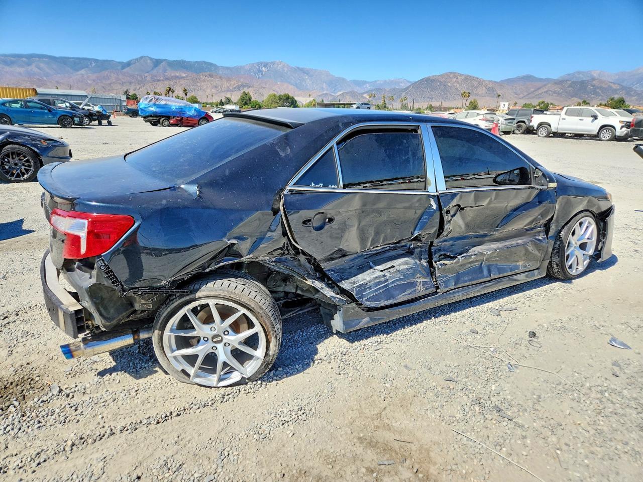 2012 Toyota Camry Se - Фото 3