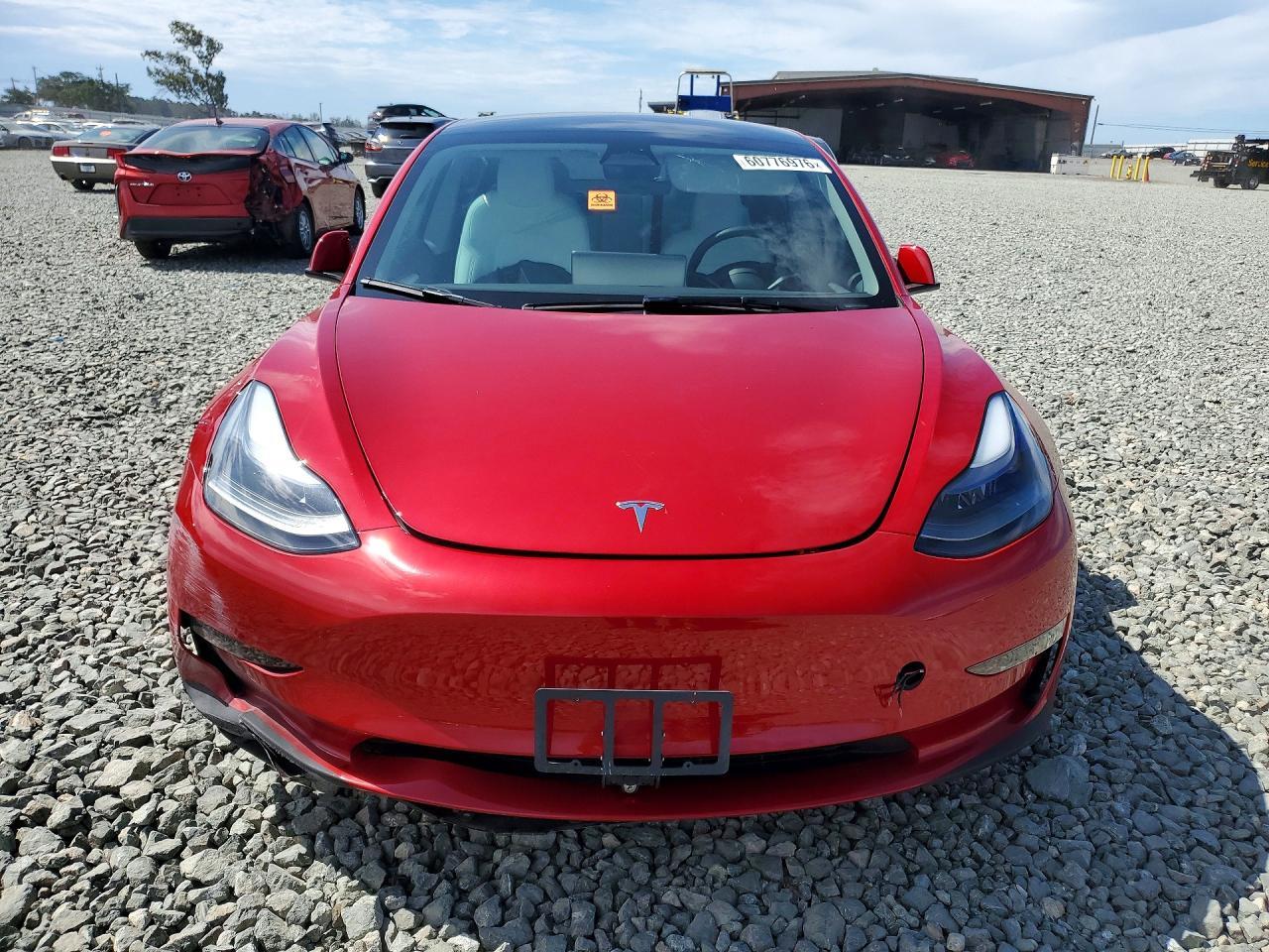 2023 Tesla Model 3 - Фото 5