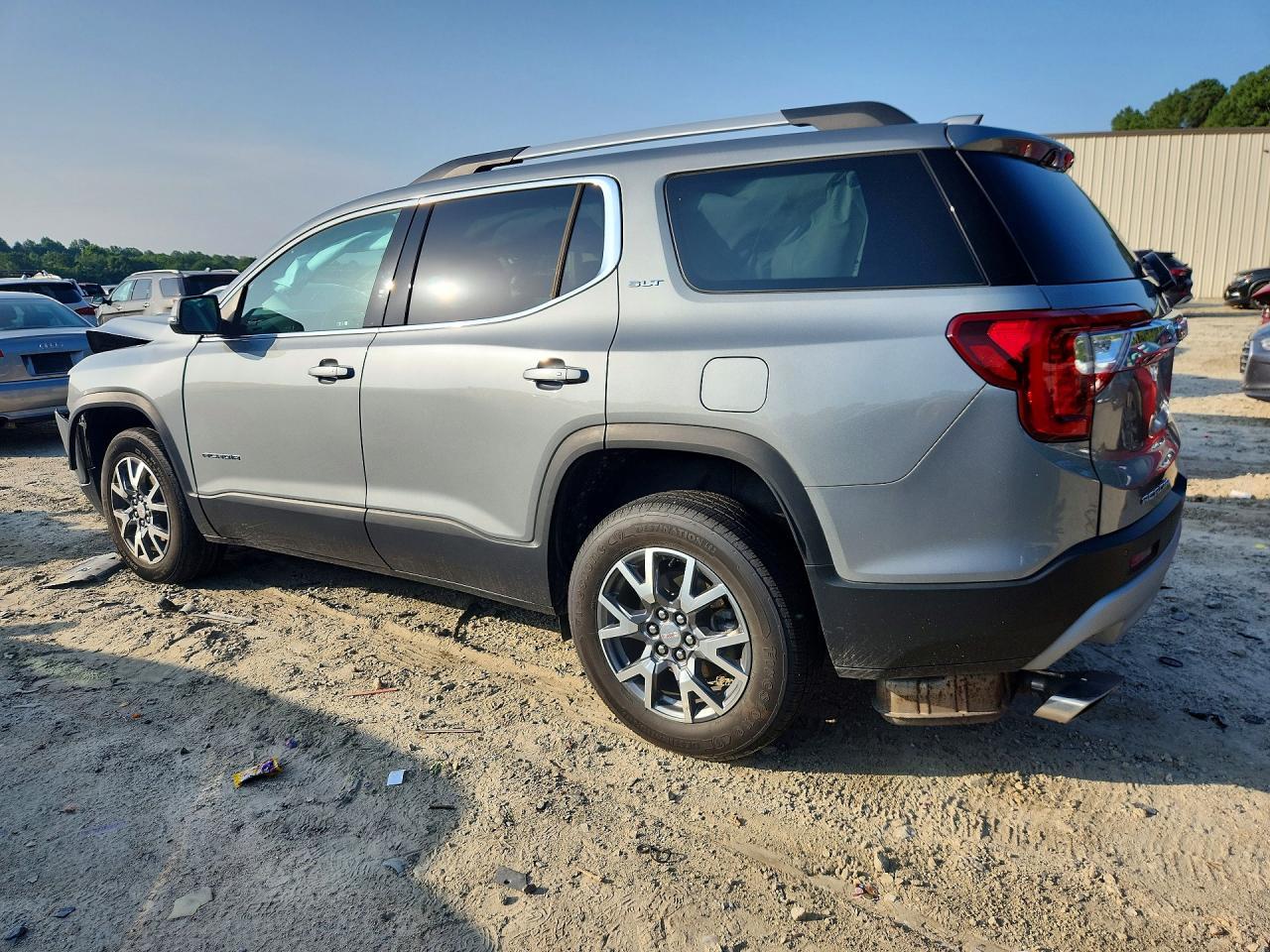 2023 GMC Acadia Slt - Фото 2