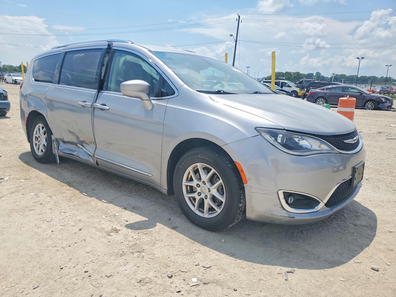 2020 Chrysler Pacifica Touring L - Фото 4