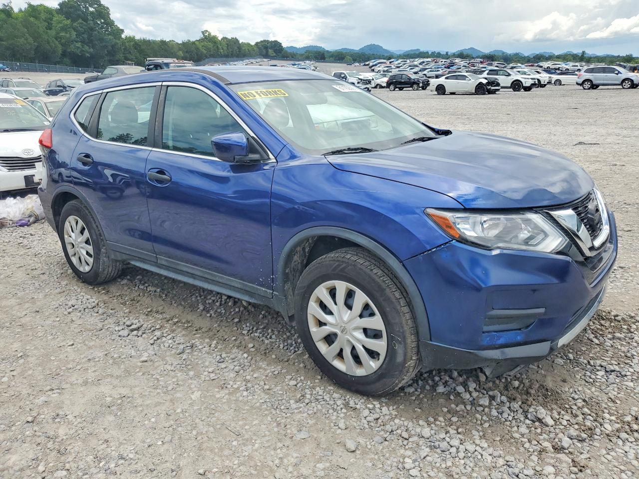 2017 Nissan Rogue S - Image 4