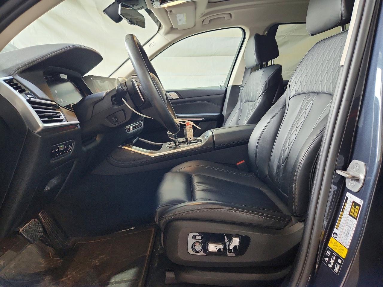 2022 BMW X7 xDrive40I - Фото 7