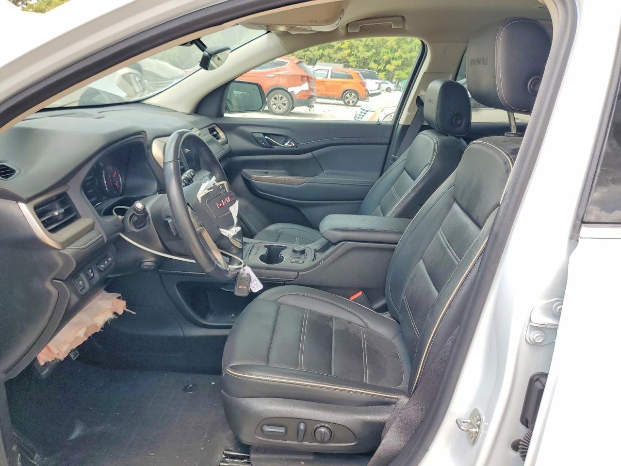 2022 GMC Acadia Denali - Фото 7